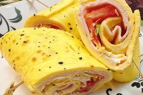 Quick High-Protein Everything Bagel Egg Wrap